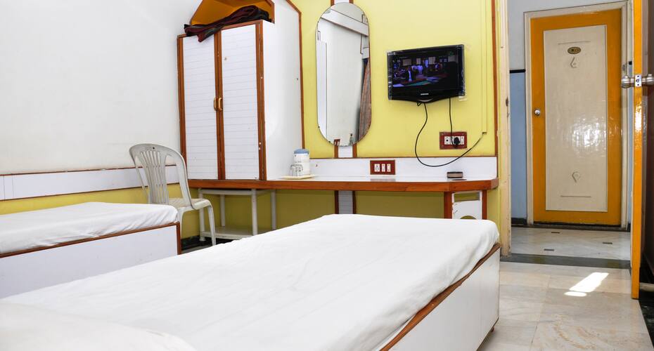 Hotel Bansal, Gandhidham 4